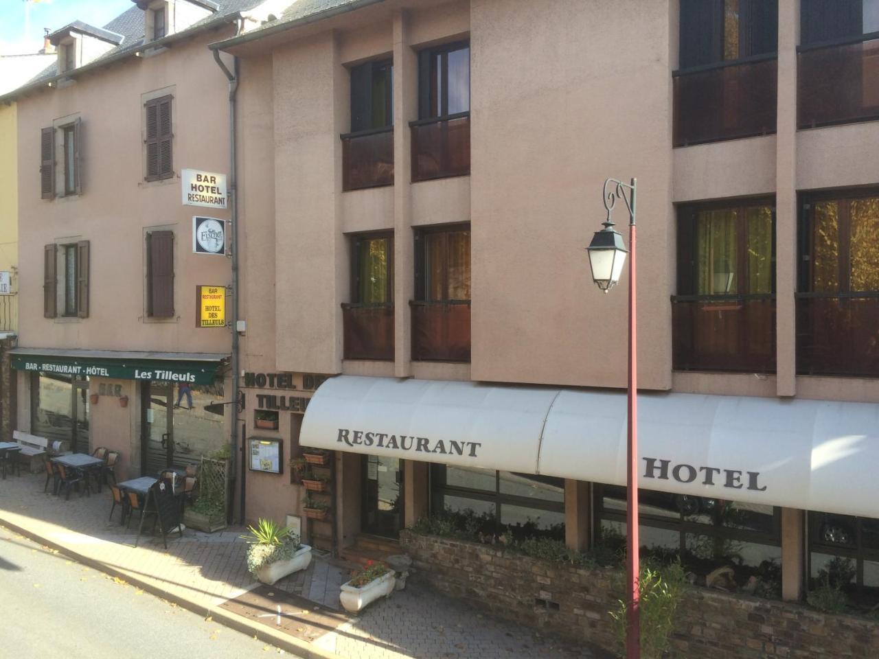 Hotel Restaurant L'Agapanthe Pont-de-Salars Bagian luar foto